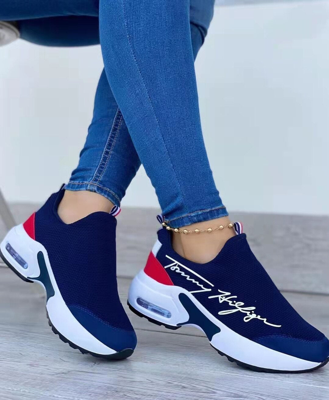 Casual Breathable Ladies Walking Sneakers